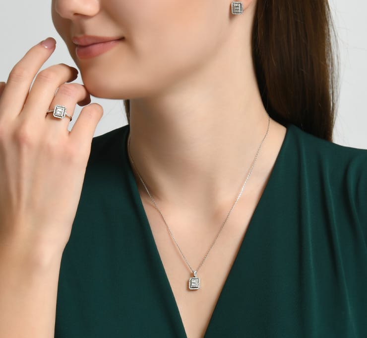 Storks Diamond